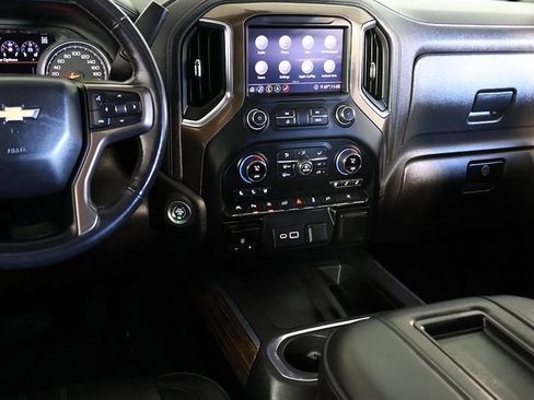 Used 2020 Chevrolet Silverado 1500 High Country w/ Technology Package AWD/4WD image 16