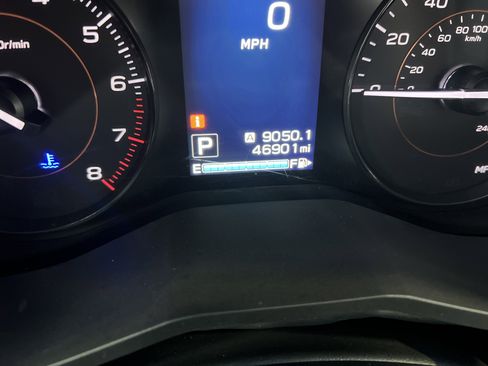 Used 2019 Subaru Crosstrek 2.0i Premium image 21