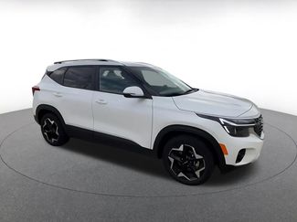 Used 2025 Kia Seltos S FWD video 2