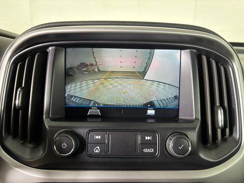 Used 2022 Chevrolet Colorado LT w/ LPO, Tonneau and Step Package AWD/4WD image 14