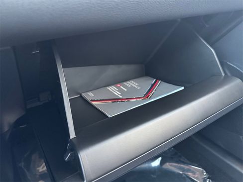 Used 2023 Toyota Corolla LE image 27