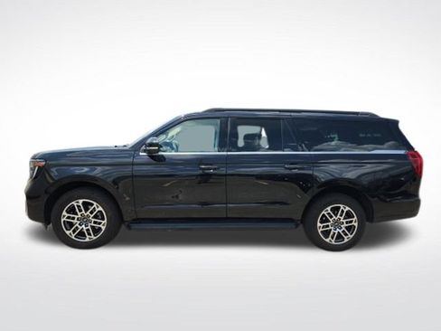 Used 2025 Ford Expedition Max Active AWD/4WD image 5