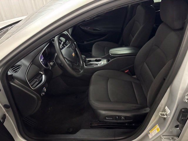 Used 2022 Chevrolet Malibu LT FWD image 21