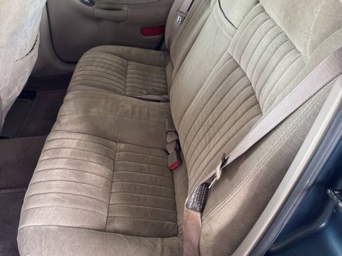 Used 1997 Pontiac Grand Prix GT w/ Opt Pkg FWD image 16