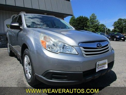 Used 2011 Subaru Outback 2.5i AWD/4WD image 1
