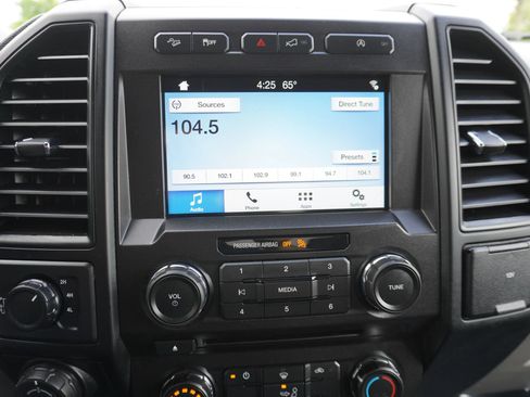 Used 2018 Ford F150 XL w/ Equipment Group 101A Mid AWD/4WD image 14