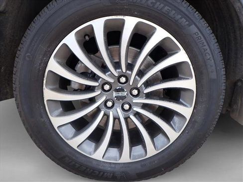 Used 2020 Lincoln Aviator Reserve w/ Elements Package Plus image 7