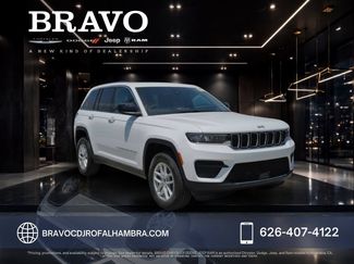 New 2026 Jeep Grand Cherokee Laredo RWD video 1