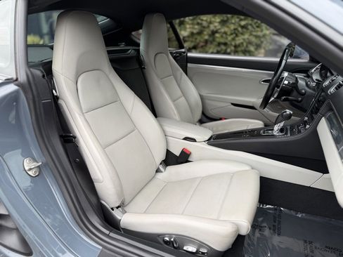 Used 2018 Porsche 718 Cayman image 32