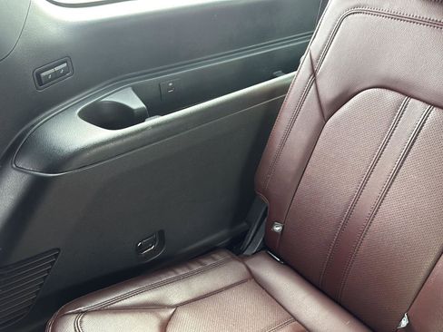 Used 2023 Ford Expedition Max Limited image 26