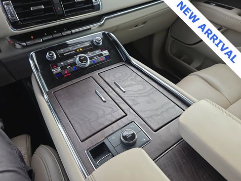 Used 2020 Lincoln Navigator Reserve w/ Equipment Group 208A Reserve image 24