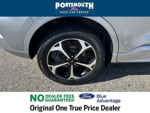 Certified 2023 Ford Escape ST-Line Elite w/ Premium Technology Package image 30