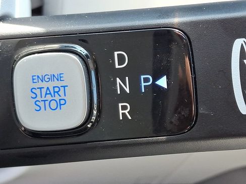 Used 2026 Hyundai Palisade SEL FWD image 14