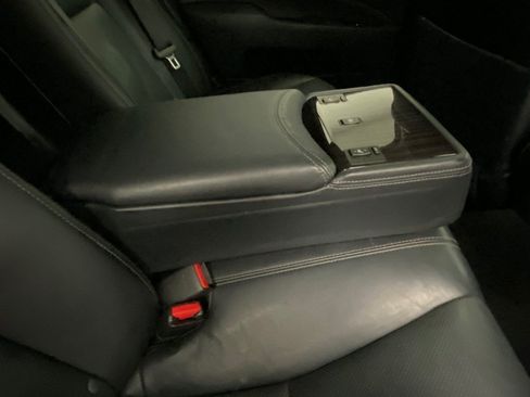 Used 2014 Lexus LS 460 AWD w/ Comfort Package image 40