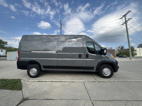 Used 2023 RAM ProMaster 2500 w/ Premium Appearance Group image 20