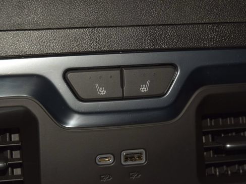 Used 2023 GMC Sierra 1500 Denali AWD/4WD image 46