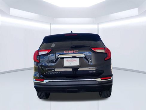 Used 2024 GMC Terrain SLT AWD/4WD image 22