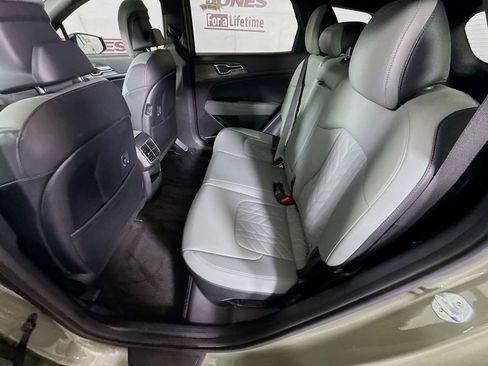 Used 2023 Kia Sportage X-Line AWD/4WD image 29