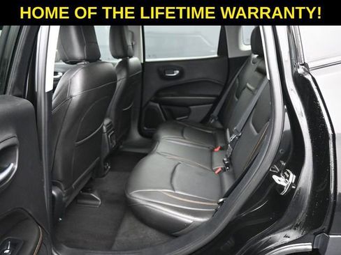 Used 2018 Jeep Compass Limited w/ Navigation Group image 40