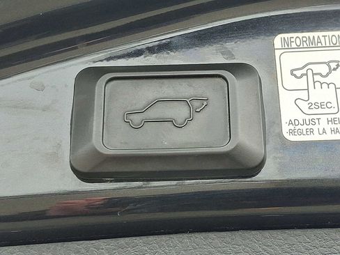 Used 2016 Toyota RAV4 SE w/ Cargo Management Package image 29