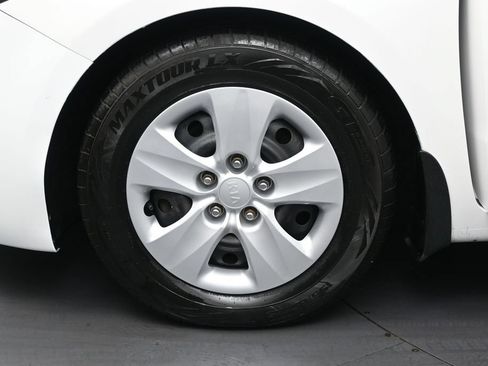 Used 2018 Kia Forte LX w/ LX Popular Package FWD image 40