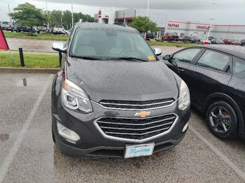 Used 2016 Chevrolet Equinox LTZ w/ Enhanced Convenience Package FWD image 18