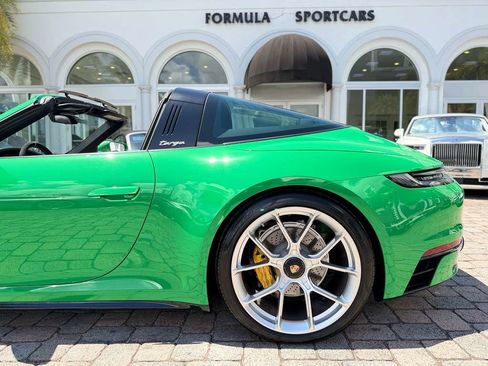 Used 2021 Porsche 911 Targa 4 AWD/4WD image 25