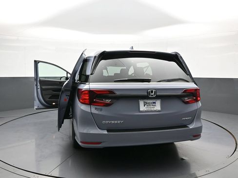 Used 2024 Honda Odyssey Sport image 50