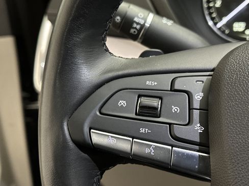 Used 2021 Cadillac XT4 Luxury image 28