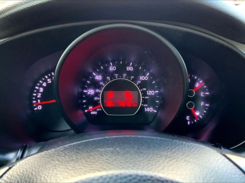 Used 2019 Kia Soul FWD image 25