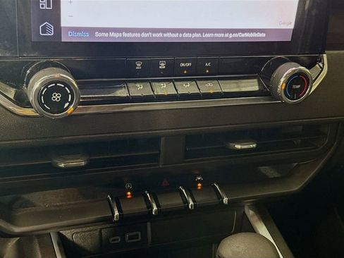 Used 2023 Chevrolet Colorado Trail Boss image 16