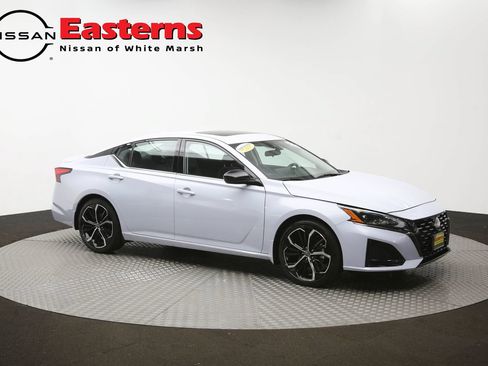 Used 2023 Nissan Altima 2.5 SR w/ SR Premium Package FWD image 48