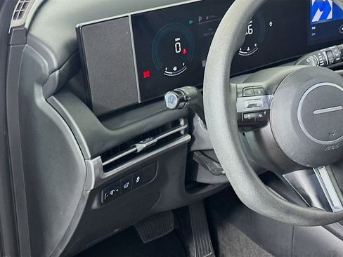 Used 2025 Hyundai Tucson SEL image 17