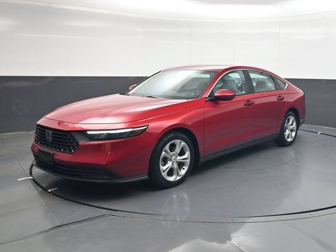 Used 2023 Honda Accord LX image 8