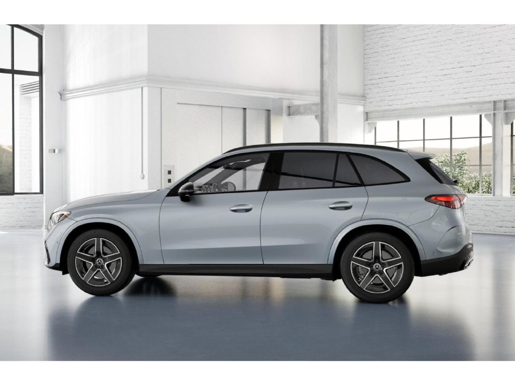 Used 2026 Mercedes-Benz GLC 300 4MATIC image 33