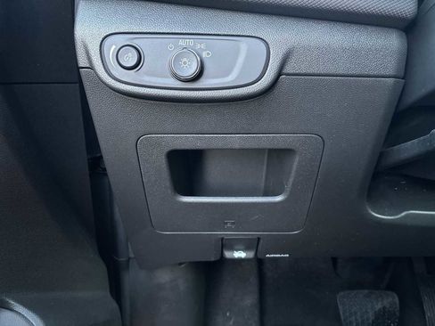 Used 2024 Chevrolet TrailBlazer RS w/ Convenience Package image 17