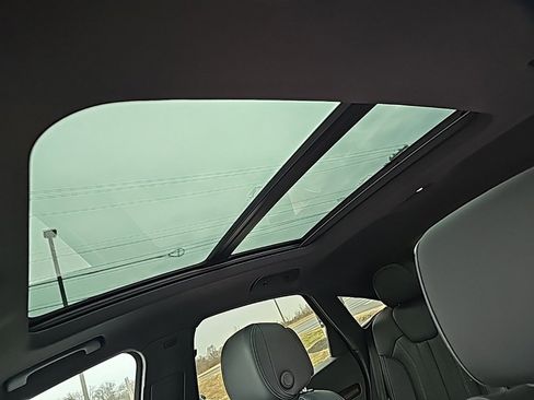 Used 2023 Audi Q5 2.0T Premium Plus w/ Premium Plus Package image 10