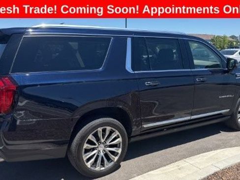 Used 2021 GMC Yukon XL Denali w/ Denali Premium Package AWD/4WD image 2