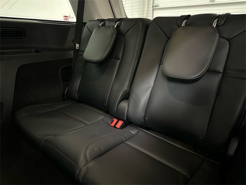 New 2026 Lincoln Aviator AWD image 17