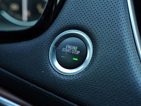 Certified 2023 Cadillac XT5 Premium Luxury w/ LPO, Floor Liner Package image 15