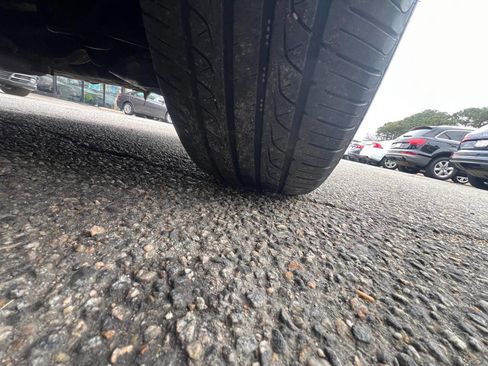 Used 2010 Honda Odyssey EX-L image 19