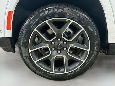 New 2025 Jeep Wagoneer L Series III w/ Quick Order Package 25C Super image 35