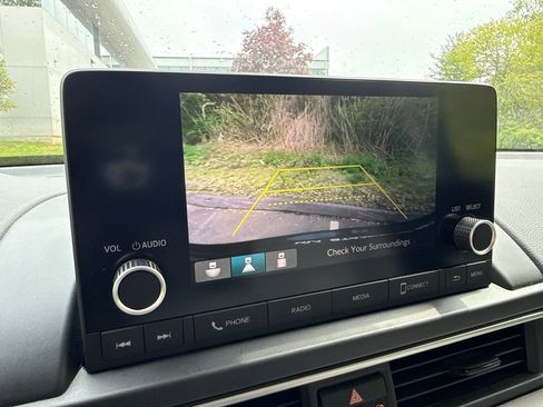 Used 2023 Honda Pilot LX image 33