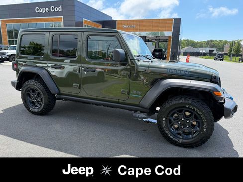 Used 2023 Jeep Wrangler Unlimited w/ Sun & Screen Package AWD/4WD image 1