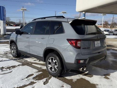 Certified 2022 Honda Passport TrailSport image 5