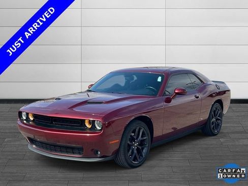 Used 2021 Dodge Challenger SXT w/ Blacktop Package image 7