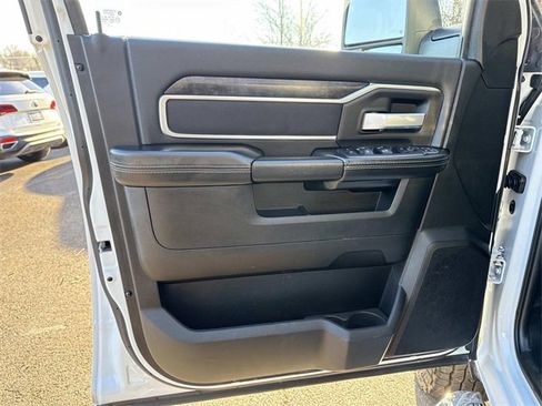 Used 2024 RAM 2500 Big Horn image 8