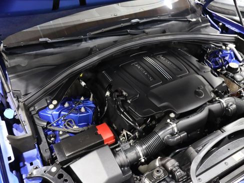 Used 2019 Jaguar F-PACE S image 16