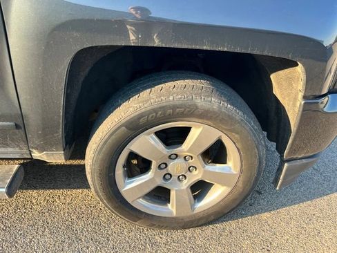 Used 2018 Chevrolet Silverado 1500 LT w/ All Star Edition image 9