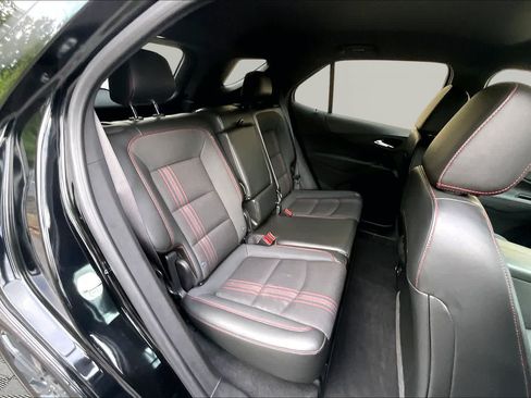 Used 2023 Chevrolet Equinox RS FWD image 20